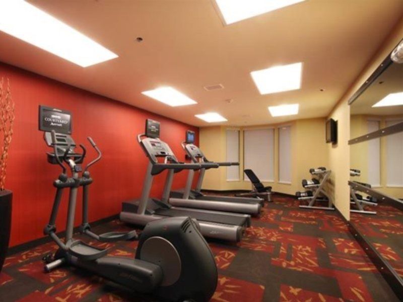 Hotel Courtyard By Marriott Airport/ Northeast